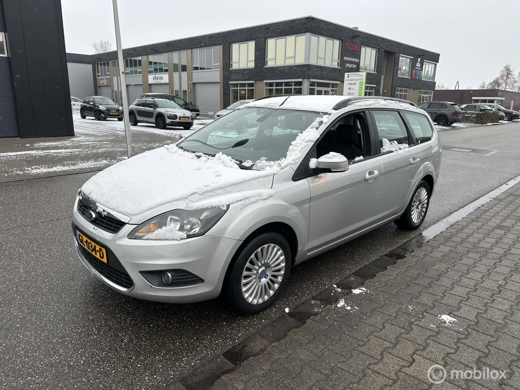 Ford Focus 1.8 Ghia Flexi Fuel 2008 - voorkant