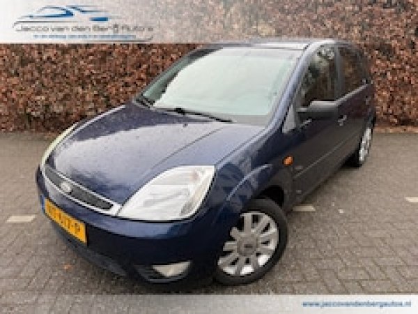 Ford Fiesta 1.4-16V Ambiente 2004 - voorkant