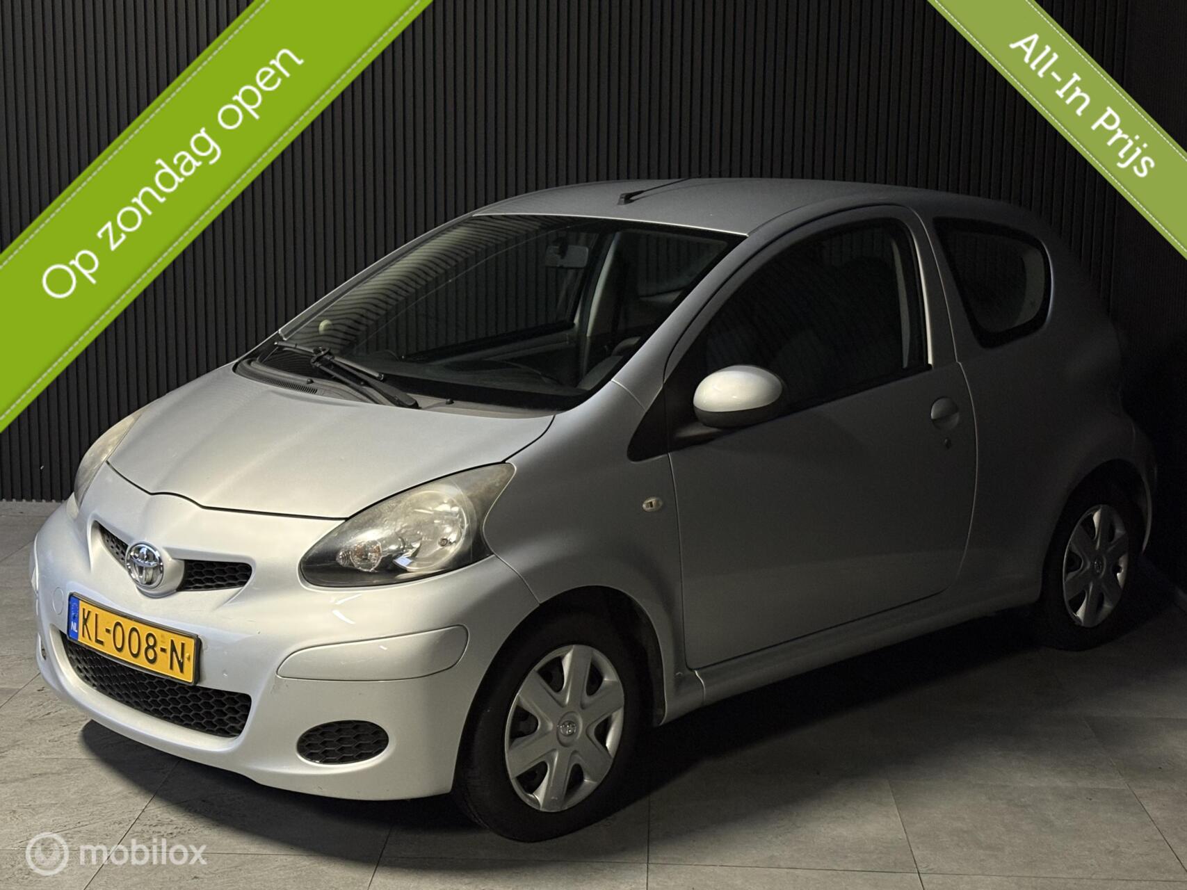 Toyota Toyota Aygo 1.0-12V Comfort - Airco - Nieuwe APK - 2009 - voorkant
