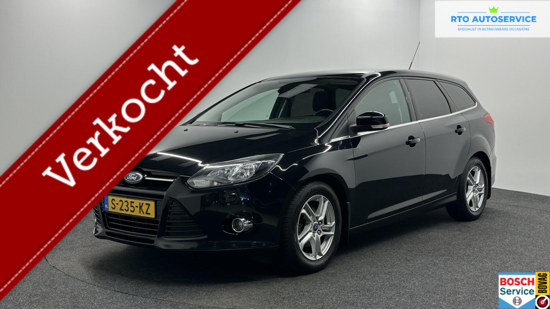 Ford Focus 1.0 EcoBoost Titanium TREKHAAK ECC LM CRUISE. 2013 - voorkant