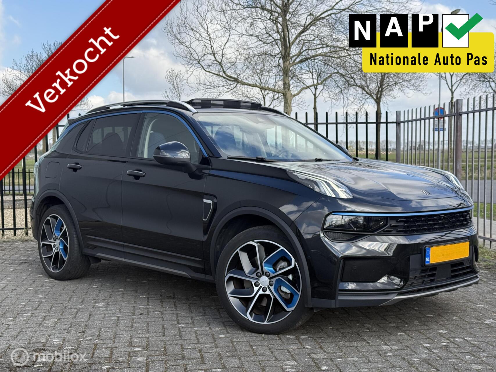 Foto van LYNK&CO LYNK & CO 01