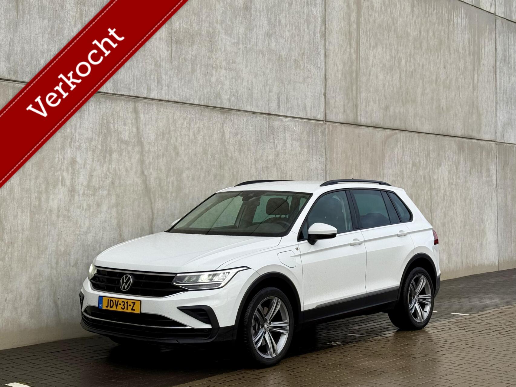 Volkswagen Tiguan 1.4 TSI eHybrid | virtual | camera | ACC 2022 - voorkant
