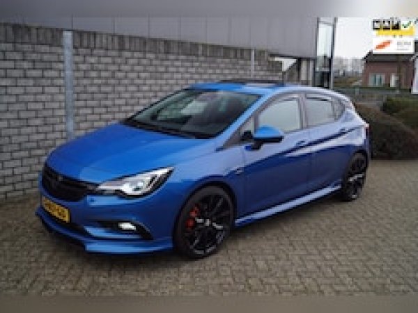 Opel Astra 1.6 Turbo Business Executive 2019 - voorkant