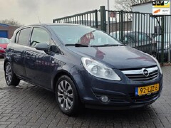 Opel Corsa 1.2-16V '111' Edition 2010 - voorkant