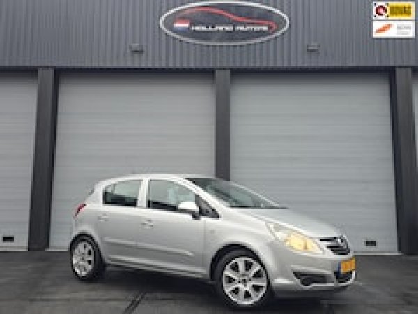 Opel Corsa 1.2-16V Cosmo 2008 - voorkant