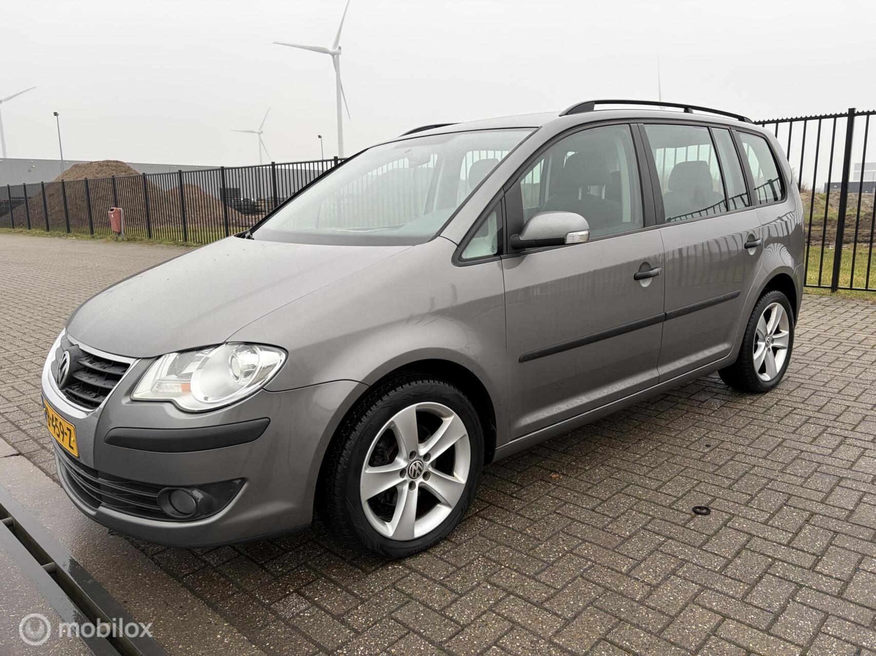Foto van VOLKSWAGEN TOURAN