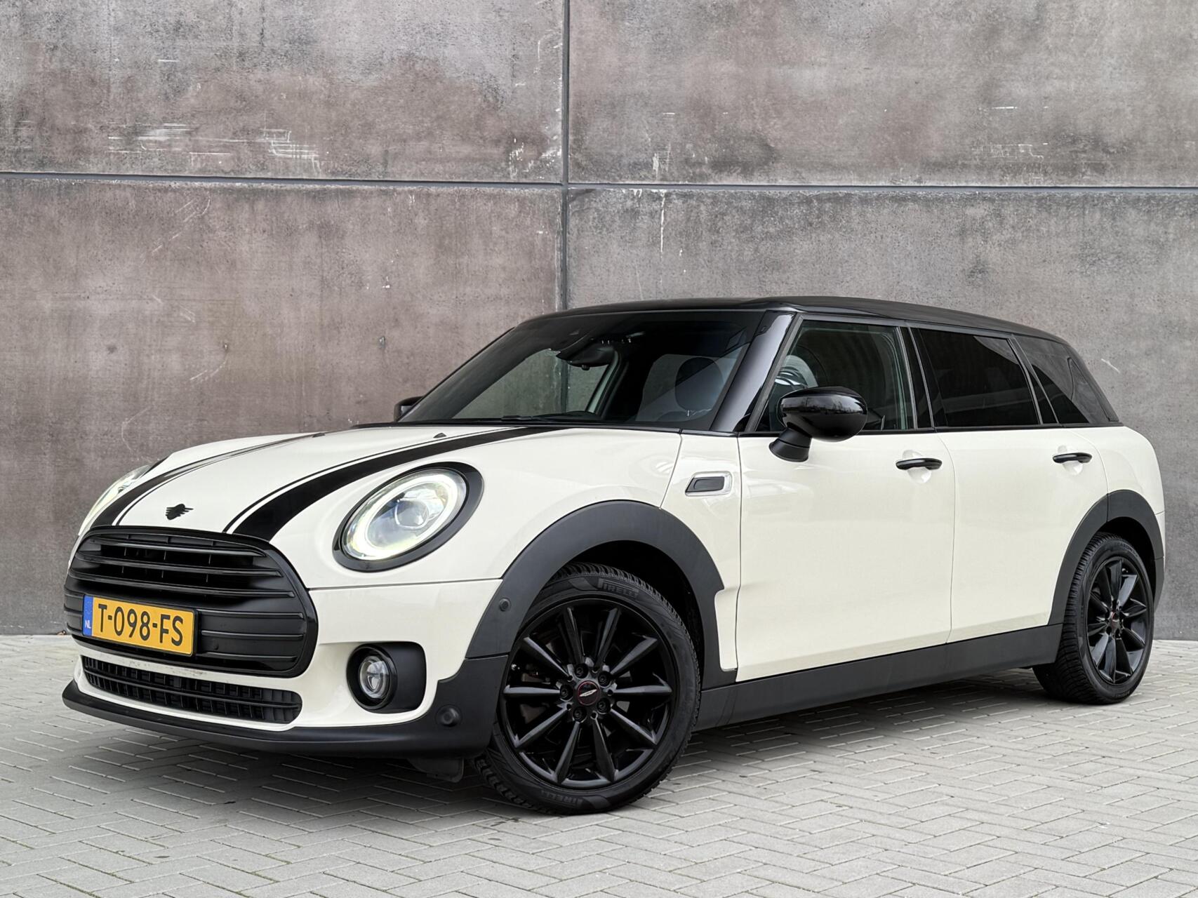 Foto van MINI CLUBMAN COOPER