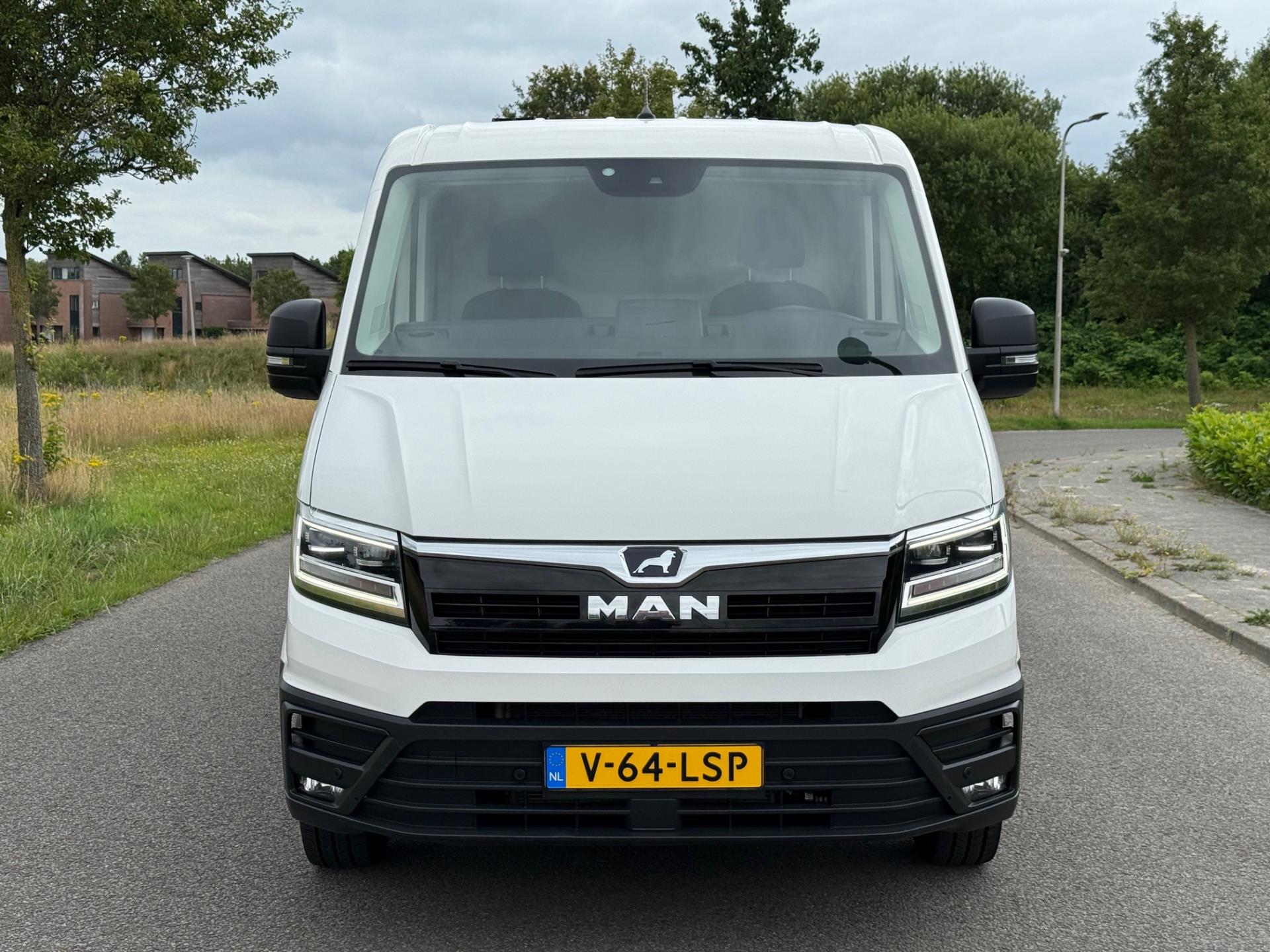 Foto van Man Tge