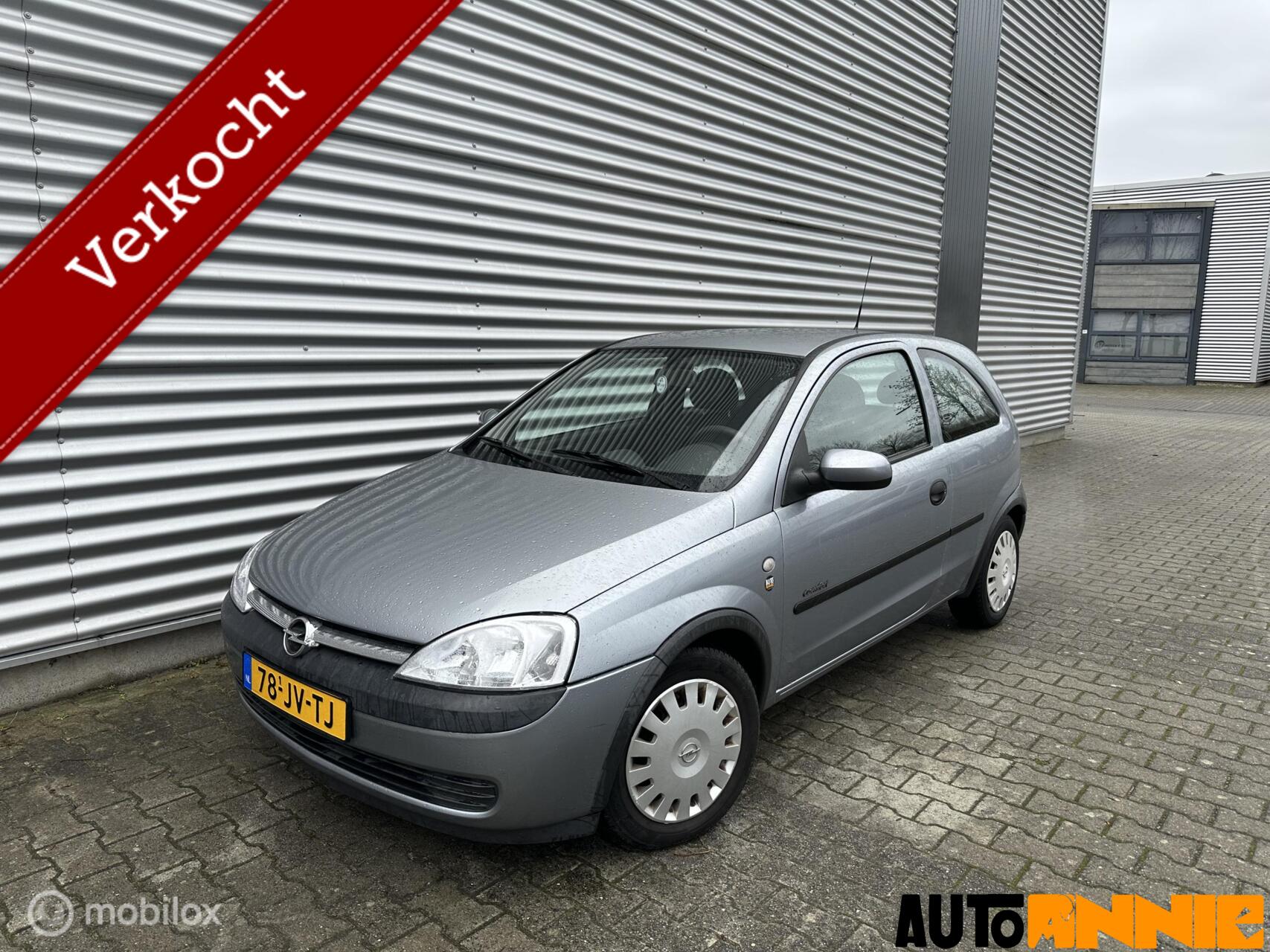 Opel Corsa-c 1.2-16V Comfort NIEUWE APK 2002 - voorkant