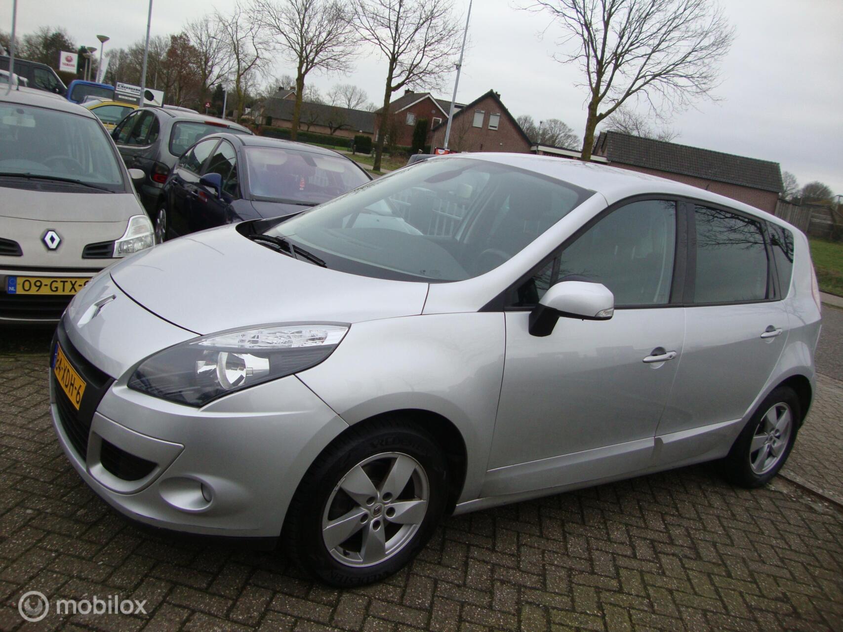 Foto van RENAULT MEGANE SCENIC