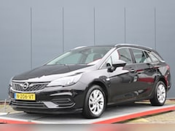 Opel Astra 1.4 Business Elegance 2022 - voorkant