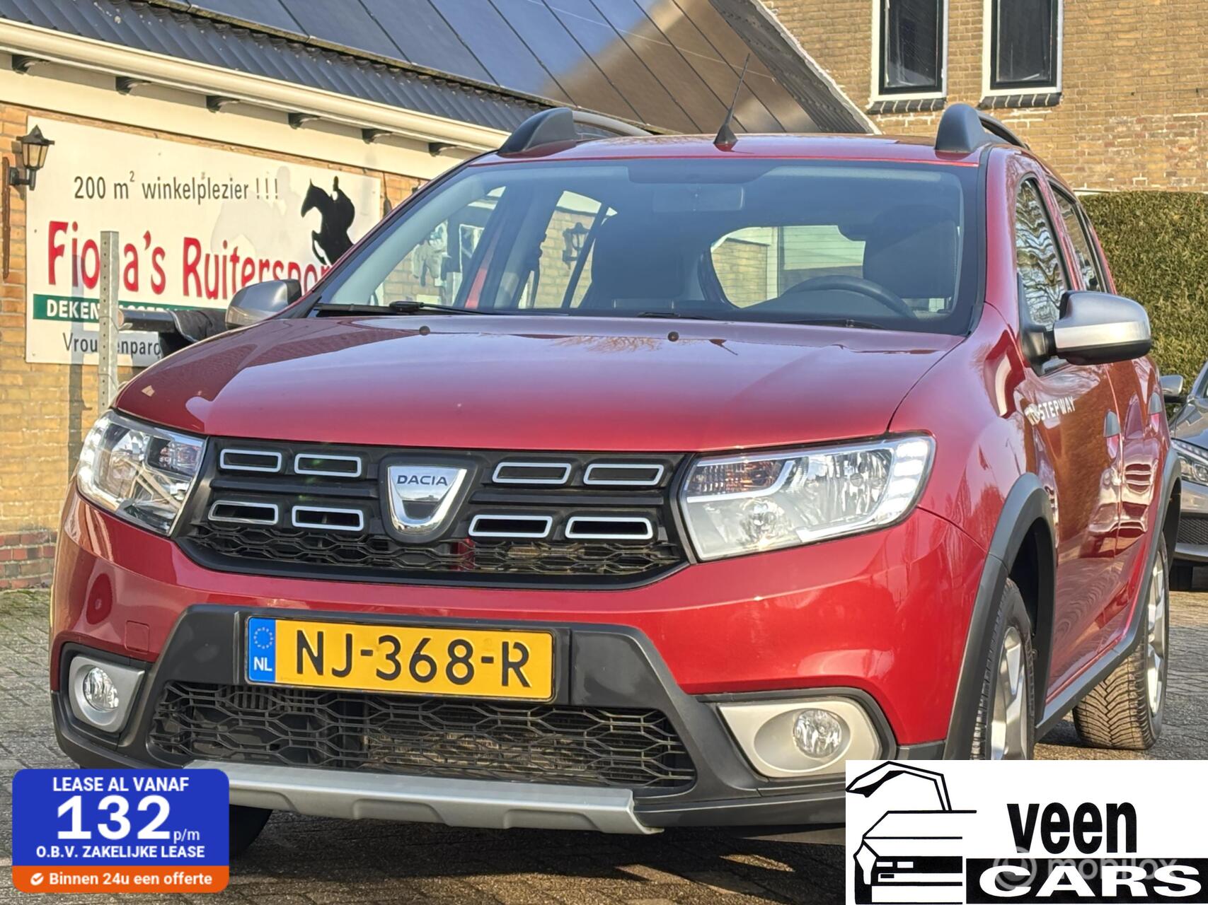 Dacia Sandero 0.9 TCe Stepway Laureate 2017 - voorkant