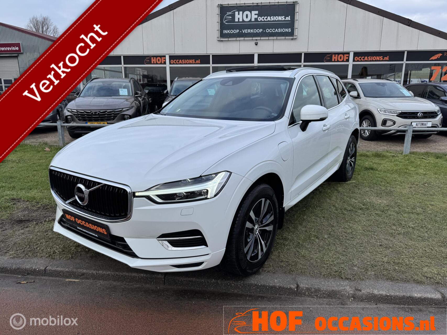 Volvo Xc60 2.0 T8 Twin Engine AWD PANORAMA / TREKHAAK 2020 - voorkant