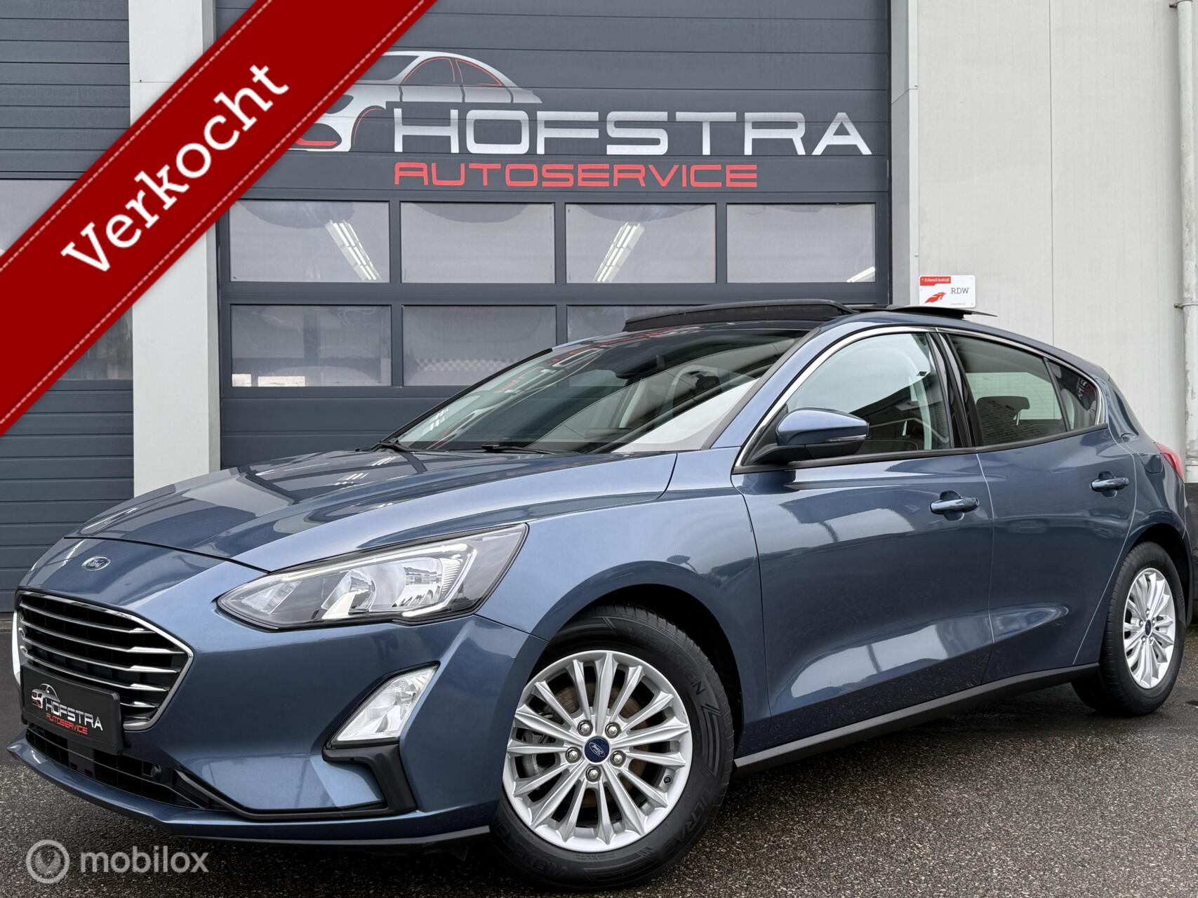 Ford Focus 1.0 EcoBoost Titanium Panoramadak Carplay Clima 2019 - voorkant