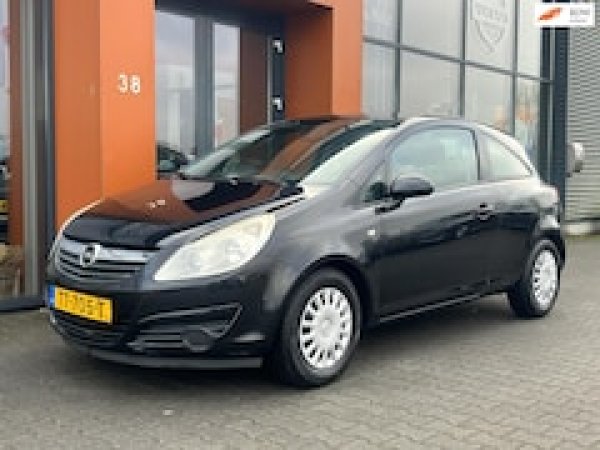 Opel Corsa 1.2-16V Essentia 2008 - voorkant