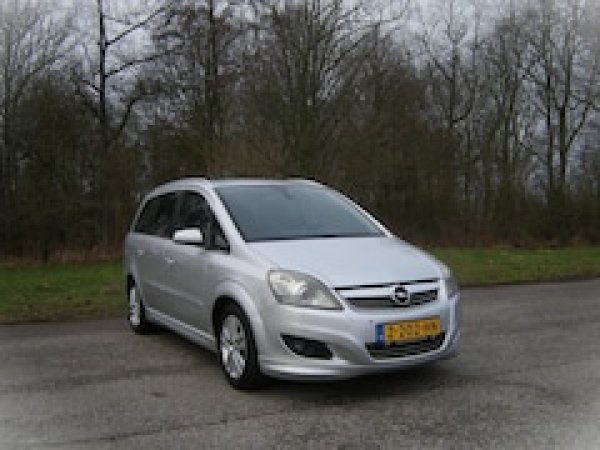 Foto van Opel Zafira