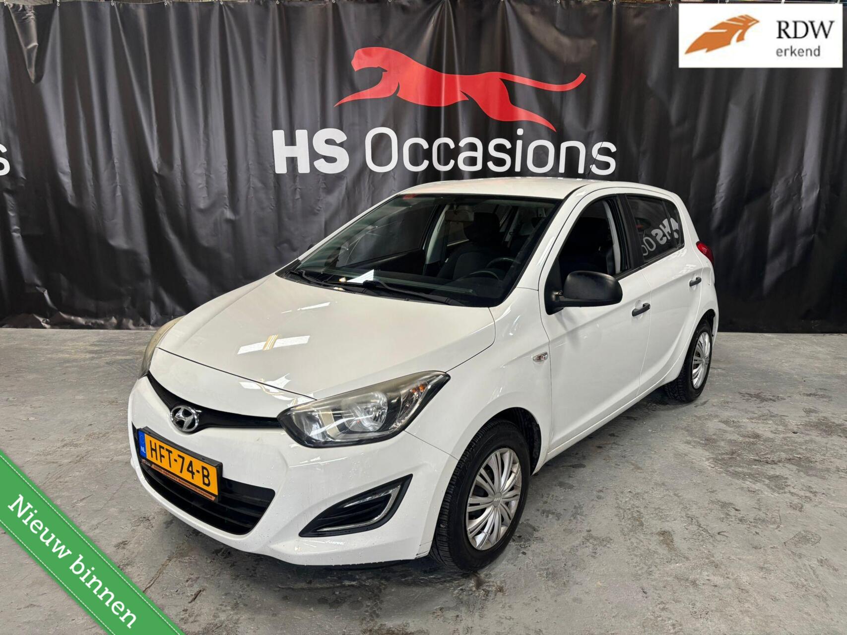 Hyundai I20 1.2i goed onderhouden en nieuw ketting 2014 - voorkant