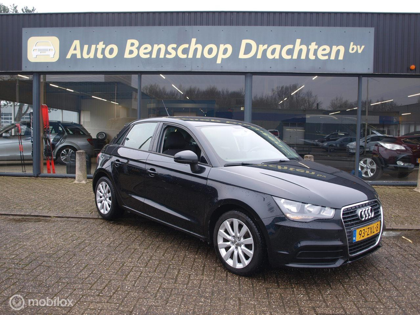 Audi A1 Sportback 1.2 TFSI Attraction Navi Airco Velgen Apk 10.26 2013 - voorkant