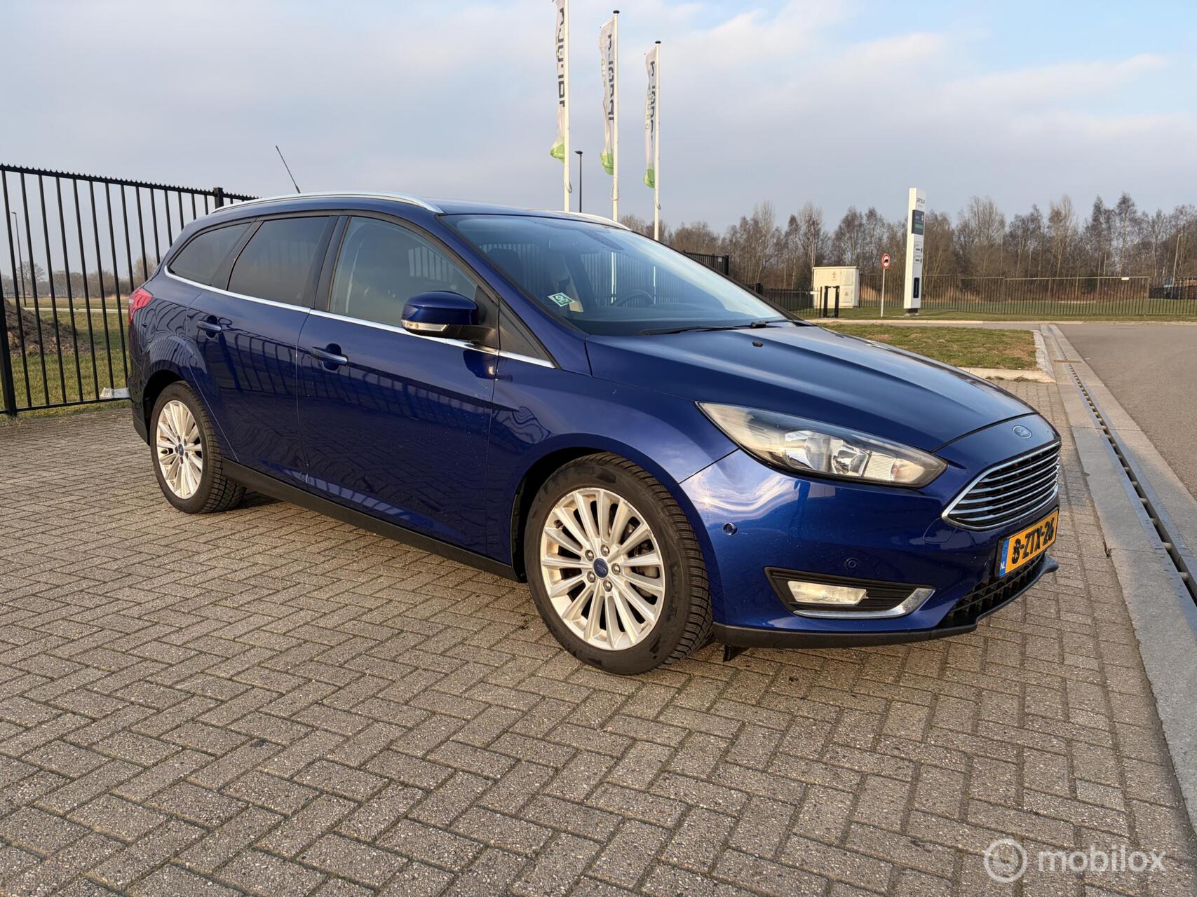 Foto van FORD FOCUS