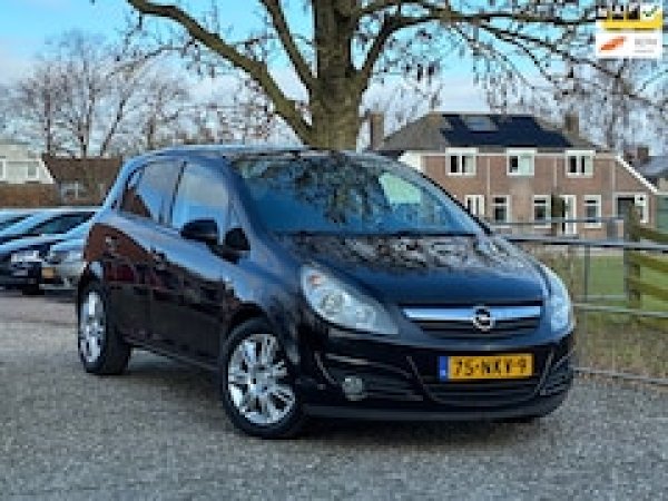 Opel Corsa 1.2-16V '111' Edition 2010 - voorkant