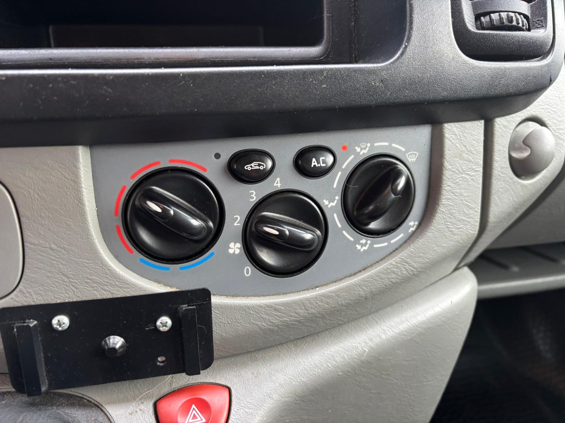 Foto van Opel Vivaro