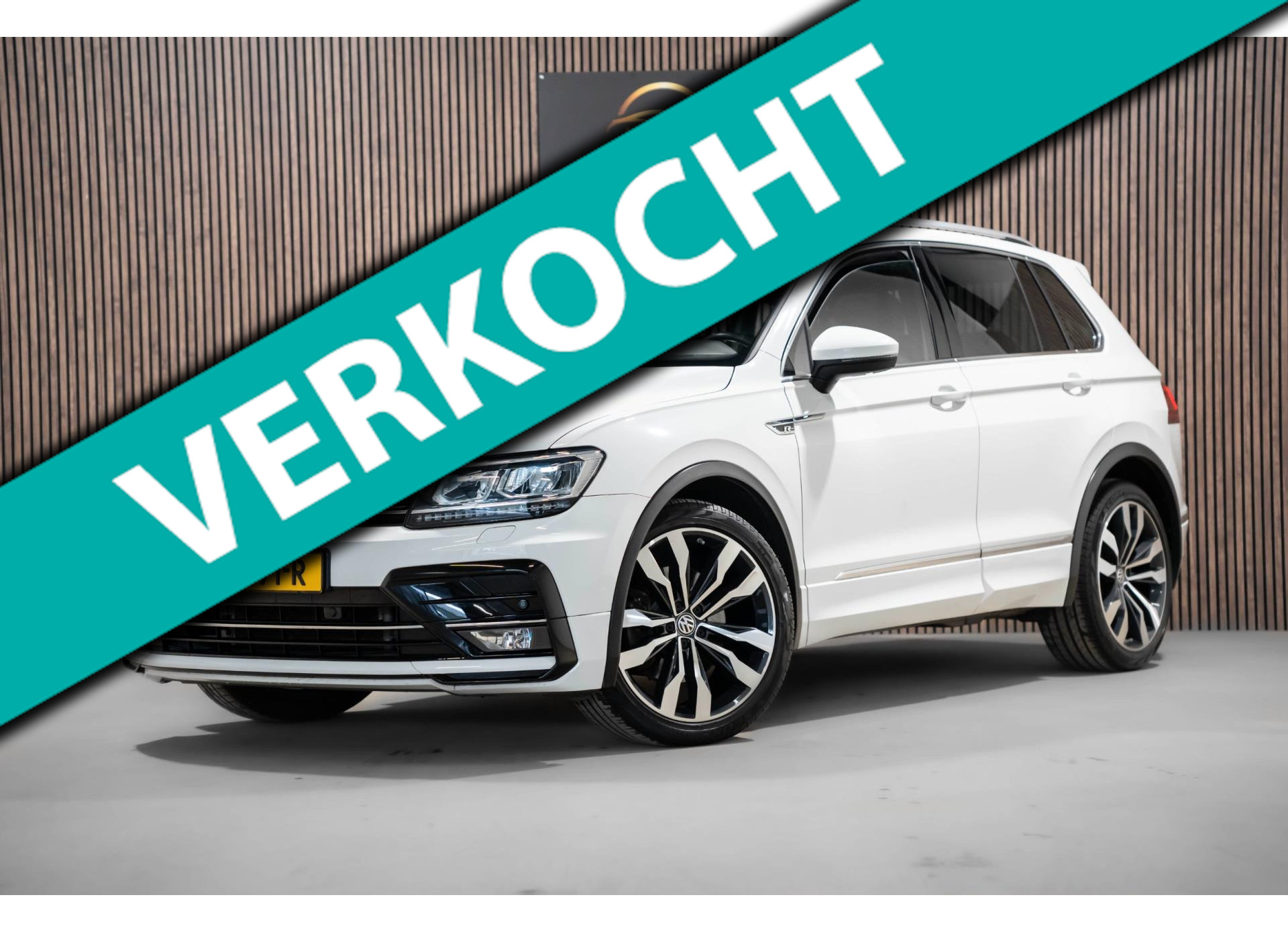 Volkswagen Tiguan 2.0 TSI 4Motion R-Line DSG PDC PANO 2018 - voorkant