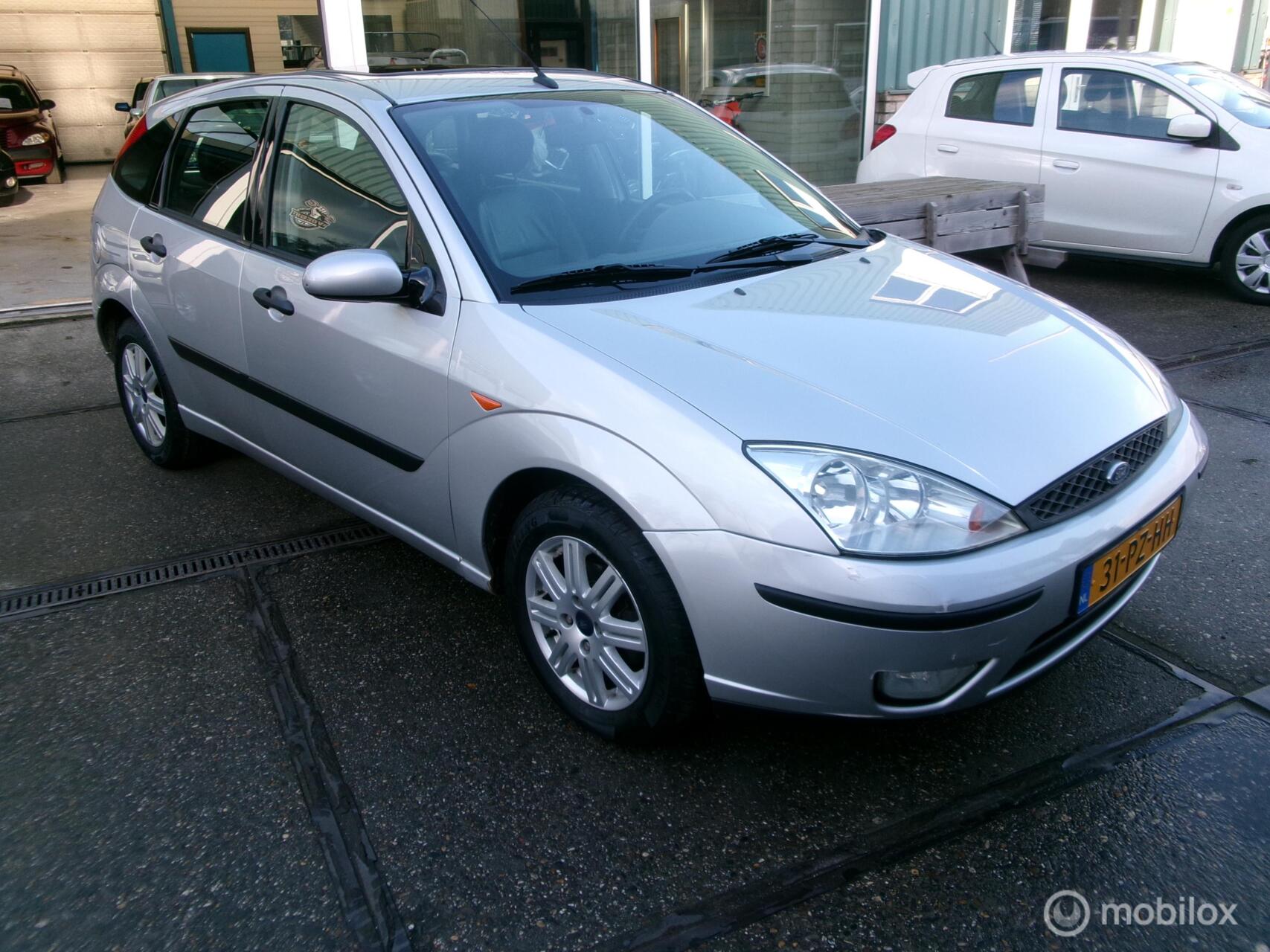 Foto van FORD FOCUS