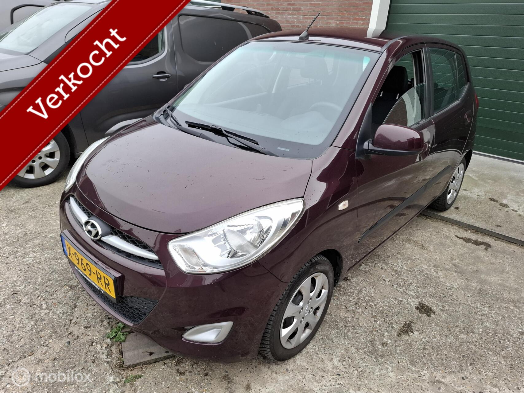 Hyundai I10 1.1 i-Motion Cool Airco/Nette auto! 2013 - voorkant