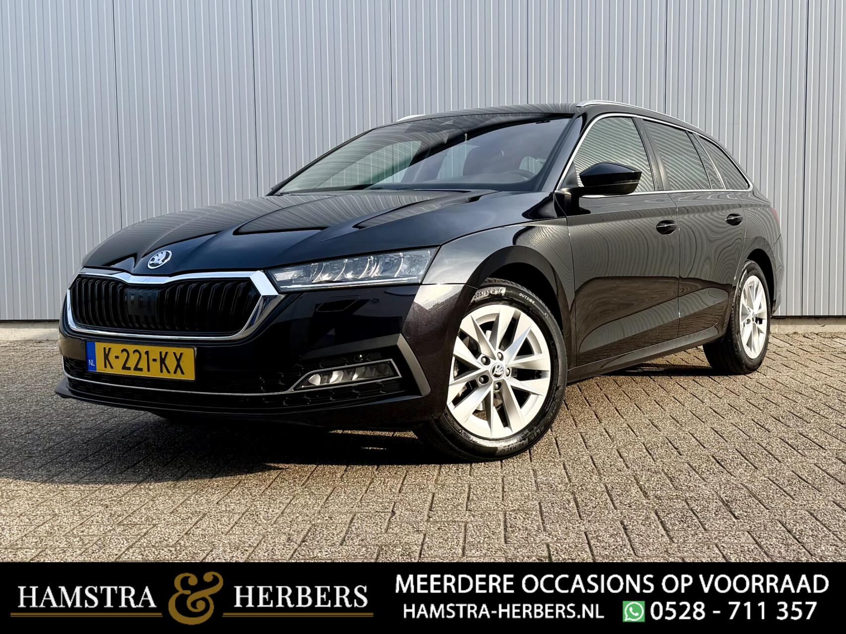 Skoda Octavia 1.0 e-TSI Business Edition Plus zwart 2021 - voorkant