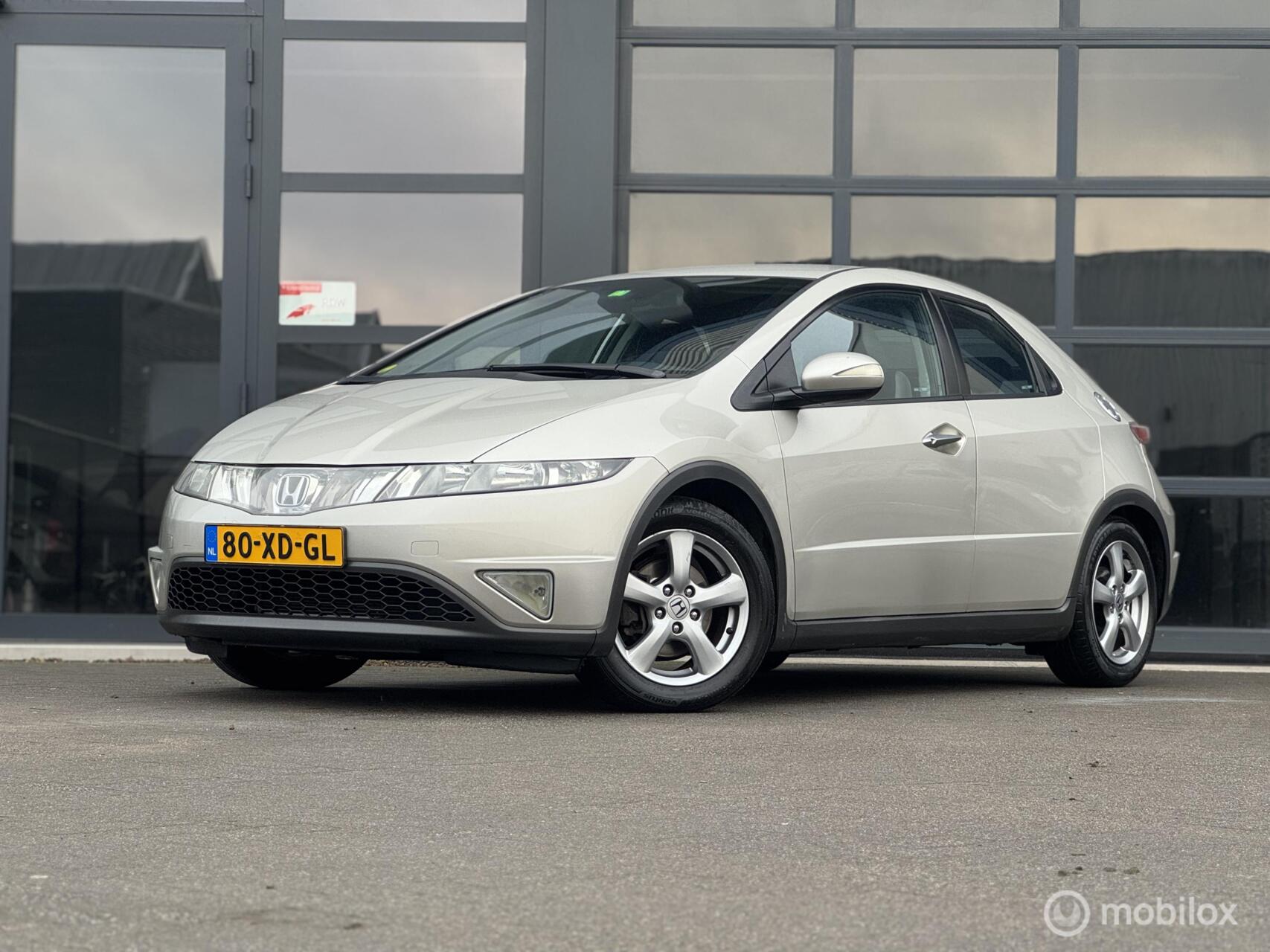 Foto van HONDA CIVIC 5DR
