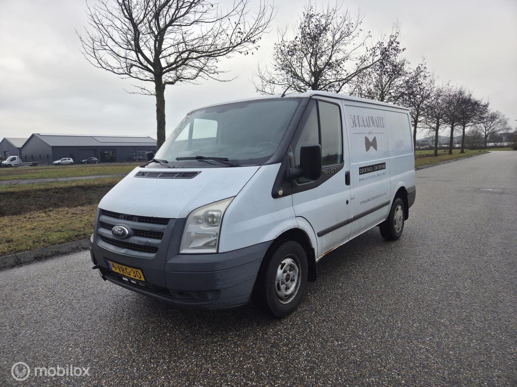 Ford Transit 260s Van 85dpf LR 4.23 260S 2.2 TDCI Ambiente 2011 - voorkant