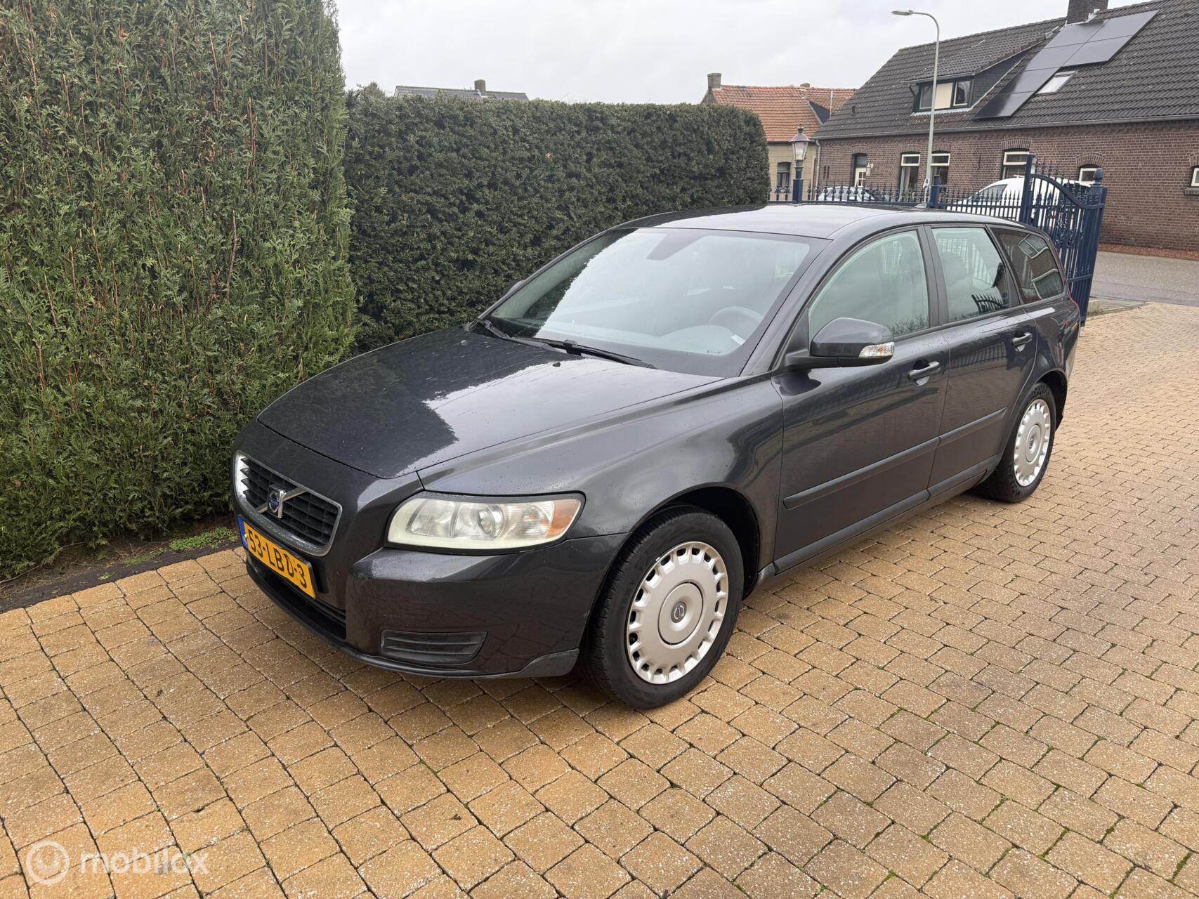 Volvo V50 1.6 zeer nette auto nieuwe distributie riem 2010 - voorkant