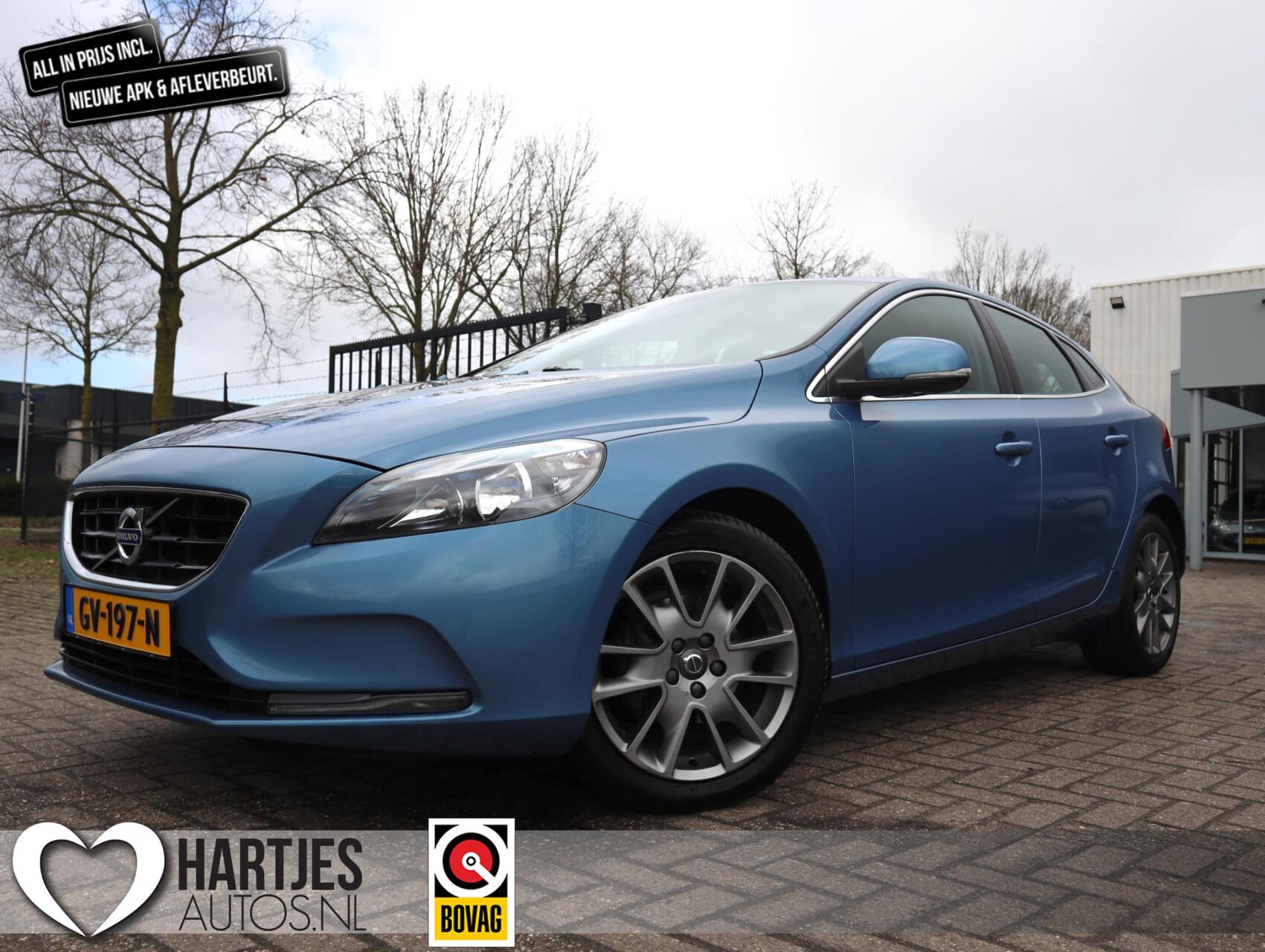 Volvo V40 2.0 D2 Summum 120pk (Vol-Opties!) NL-auto 2015 - voorkant