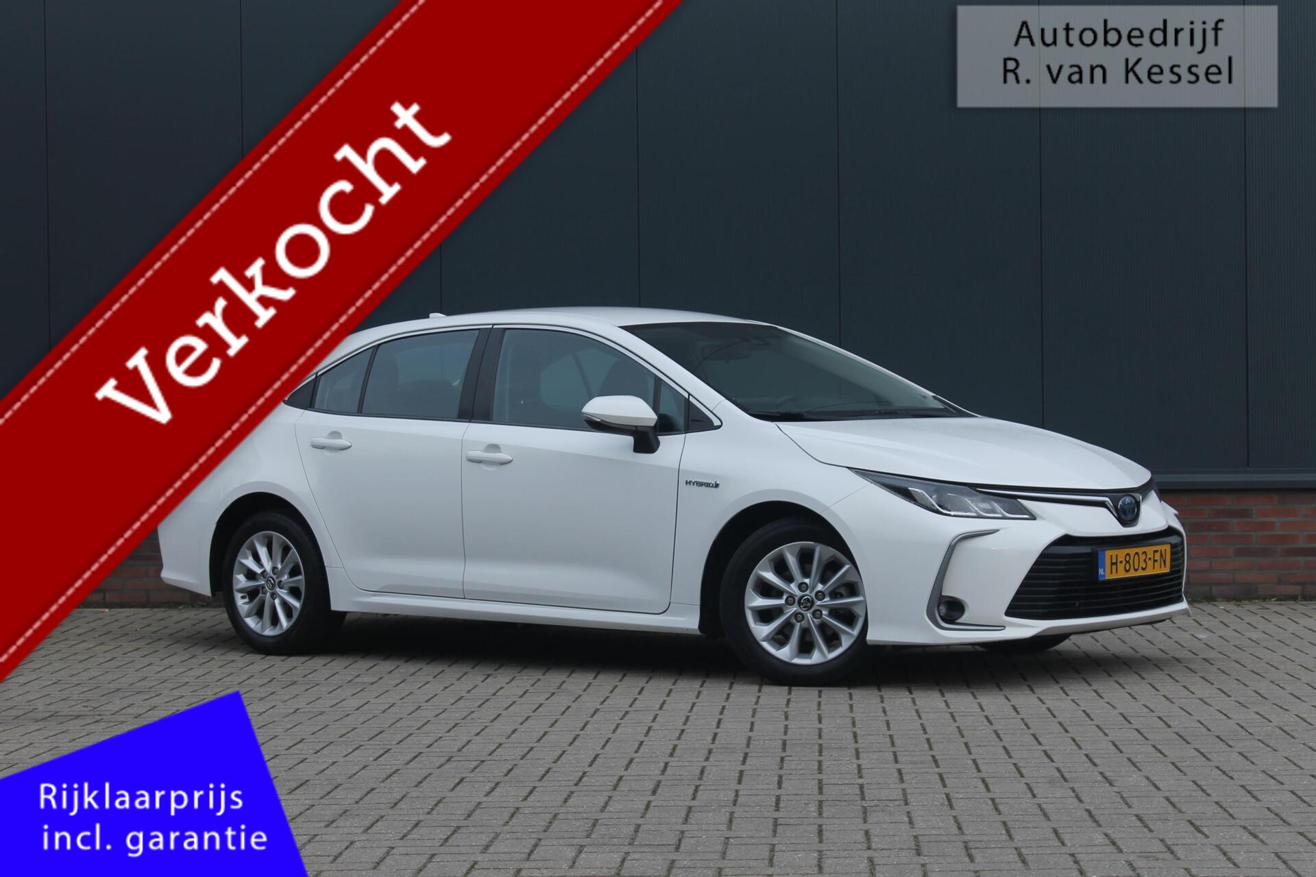 Toyota Toyota Corolla Sedan 1.8 Hybrid Active I 1e Eigenaar I NL-auto 2020 - voorkant