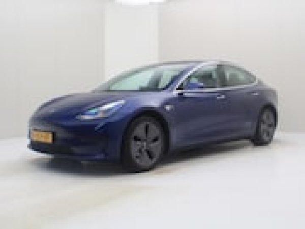Tesla Model 3 Standard RWD Plus 60 kWh 2020 - voorkant