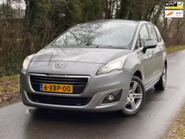 Foto van Peugeot 5008