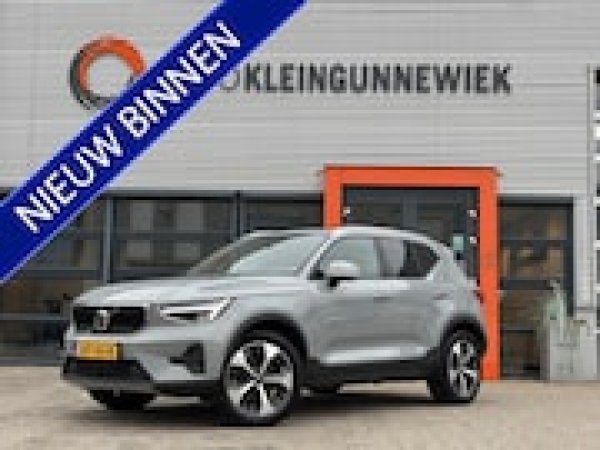 Volvo XC40 2.0 B3 Plus Dark 2024 - voorkant