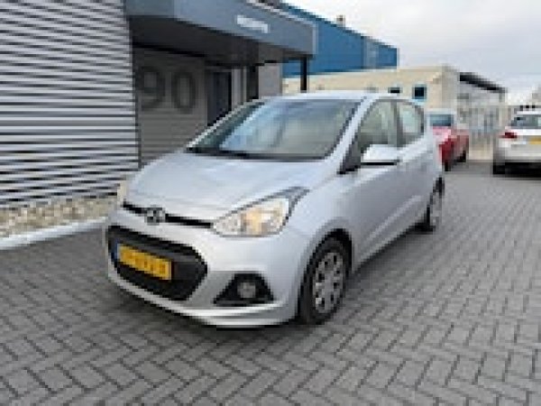 Hyundai I10 1.0i i-Motion Comfort 2017 - voorkant