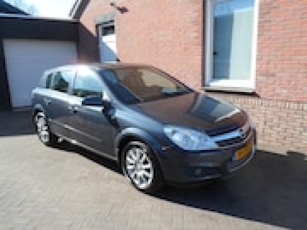 Opel Astra 1.4 Edition 2007 - voorkant