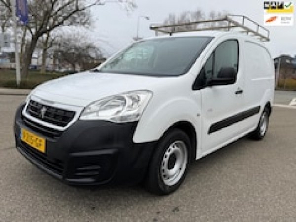 Foto van Peugeot Partner