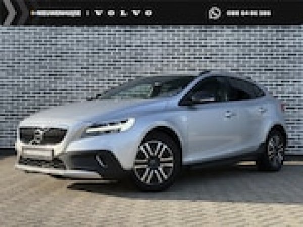 Volvo V40 2.0 T4 Momentum 2016 - voorkant