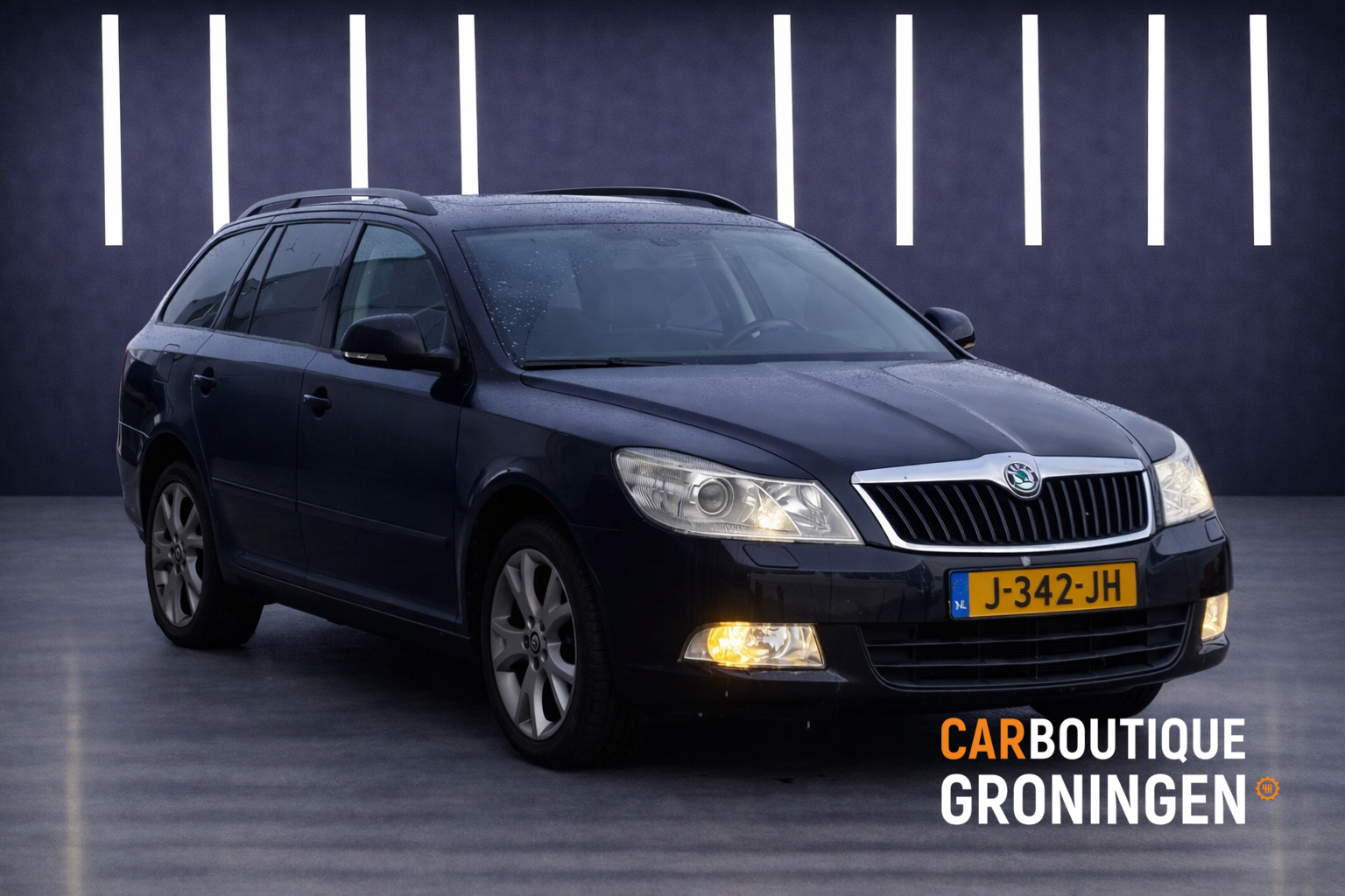 Skoda Octavia 1.8 TSI Ambition | TREKHAAK | PANO | CARPLAY 2011 - voorkant