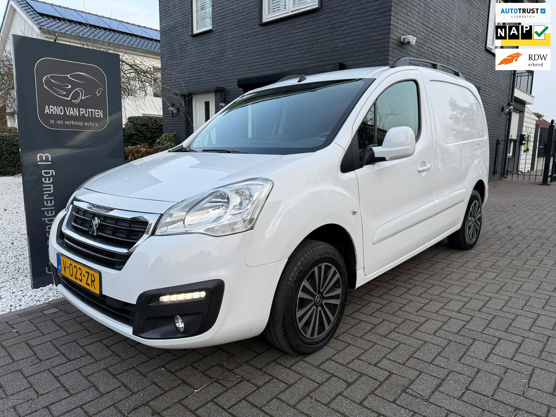 Foto van PEUGEOT PARTNER