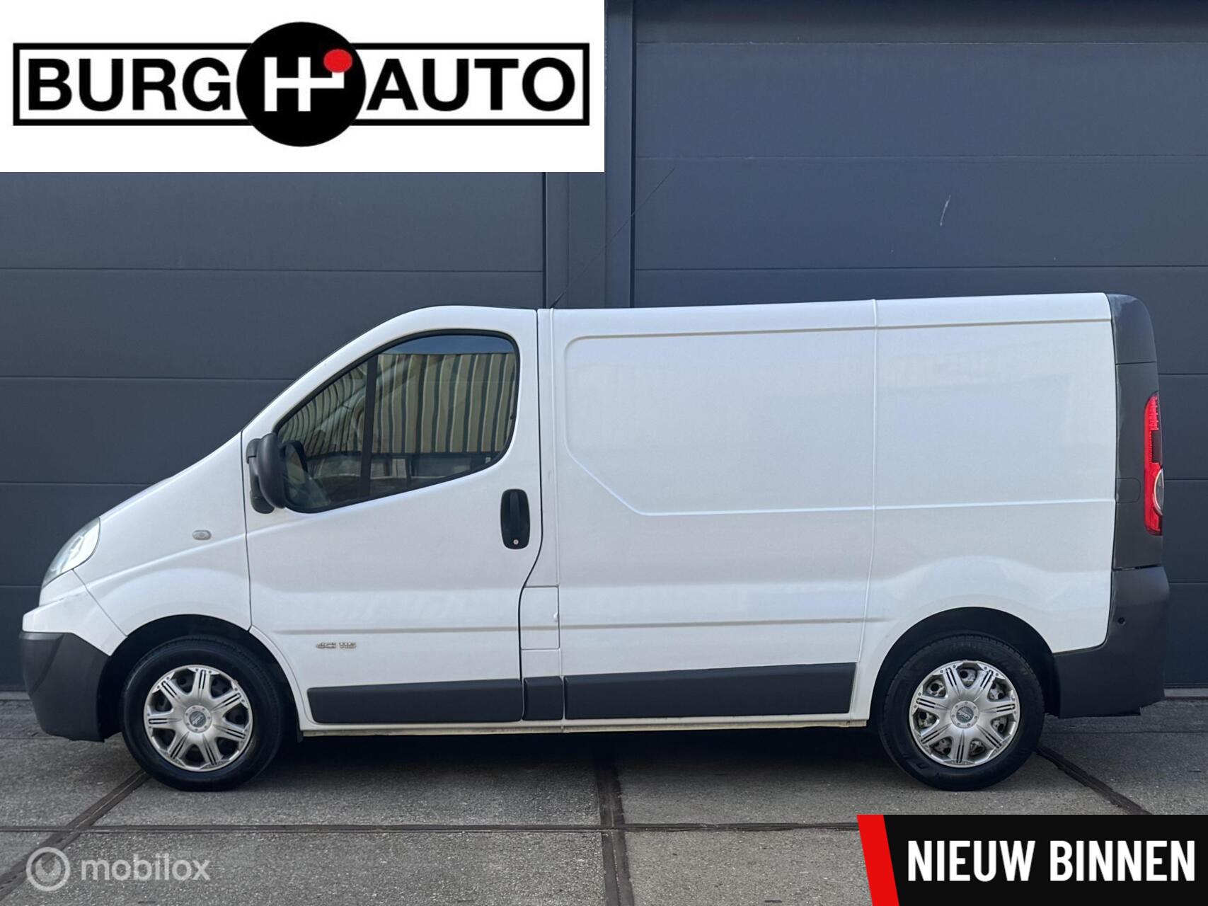 Renault Trafic T29 L1/h1 2,5 Dci 84kw E4 Fap 2.5 dCi T29 L1H1 - TREKHAAK - AIRCO - EL. RAMEN + SPIEGELS - RADIO/CD - BLUETOOTH - NAP - NL AUTO - MARGE - APK T/M 16-10-2026 - 2010 - voorkant