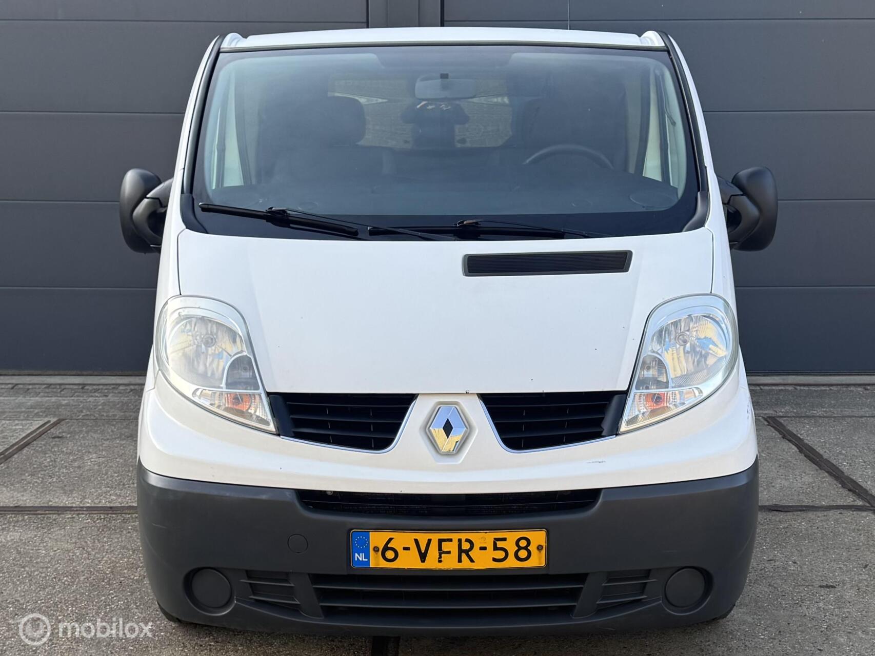 Foto van Renault Trafic T29 L1/h1 2,5 Dci 84kw E4 Fap