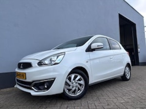 Foto van Mitsubishi Space Star