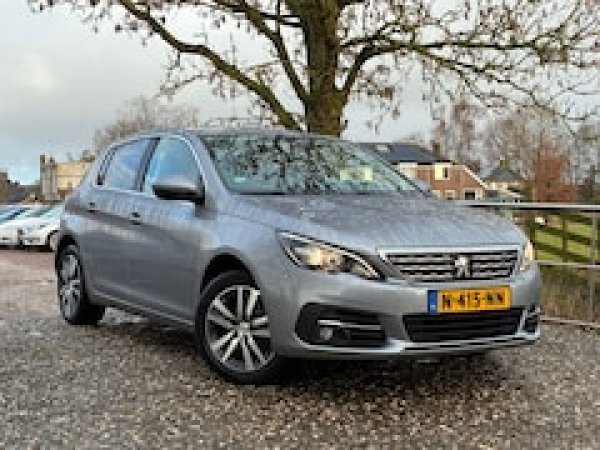 Peugeot 308 1.2 PureTech Allure 2019 - voorkant