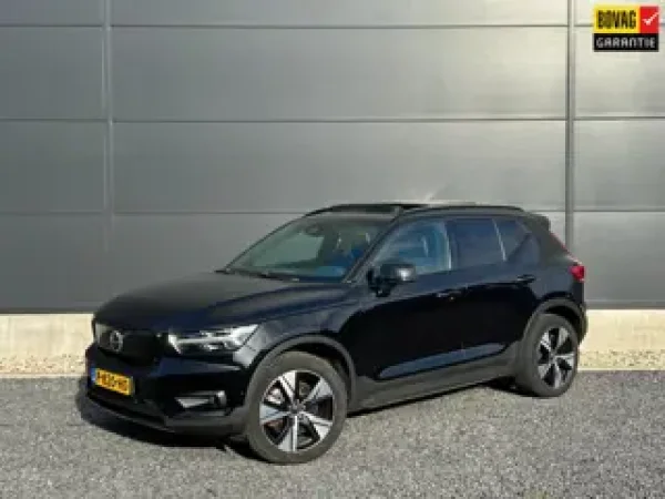 Volvo XC40 Recharge Pro 2022 - voorkant
