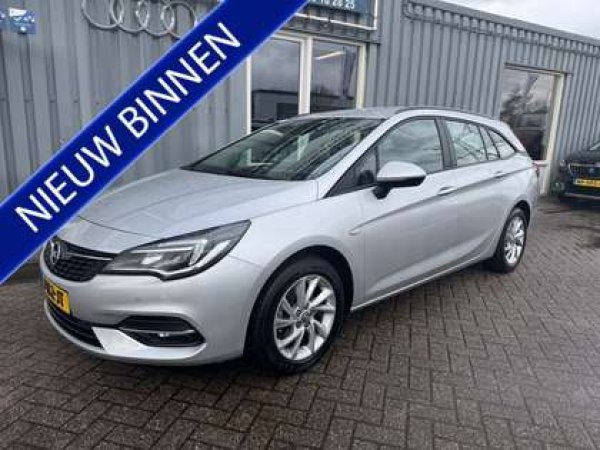 Opel Astra 1.2 Edition 2020 - voorkant