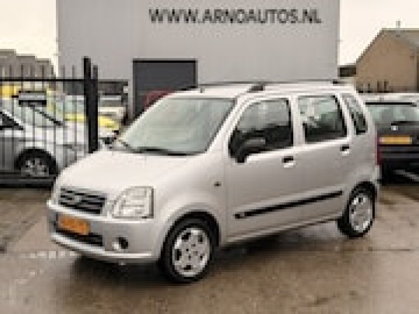 Foto van Suzuki Wagon R